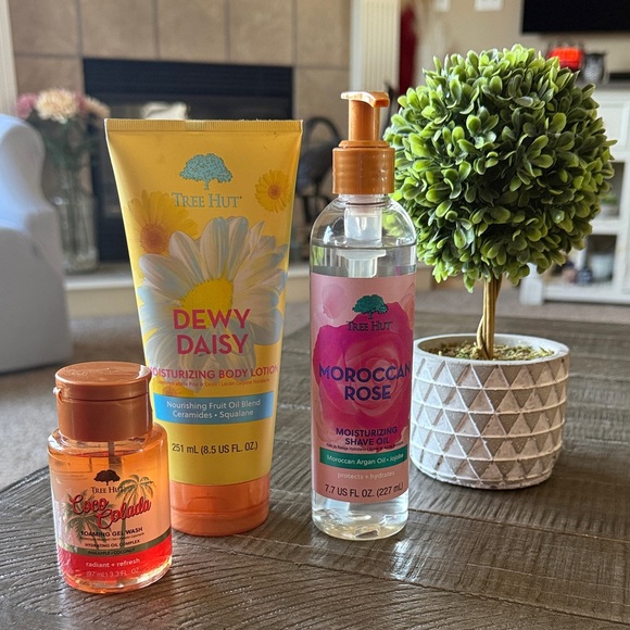 Tree Hut Other - Tree Hut beauty bundle - All New items!